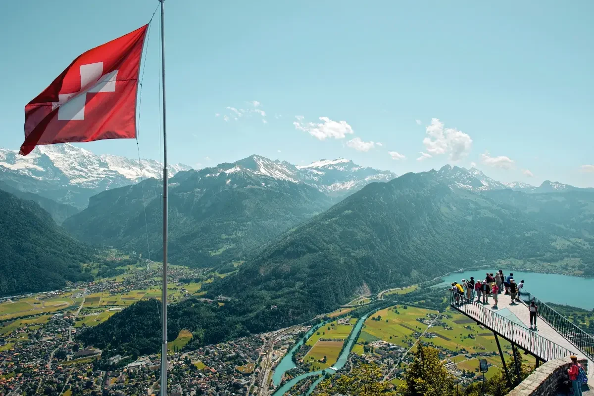 Places-to-Visit-in-Switzerland (1)